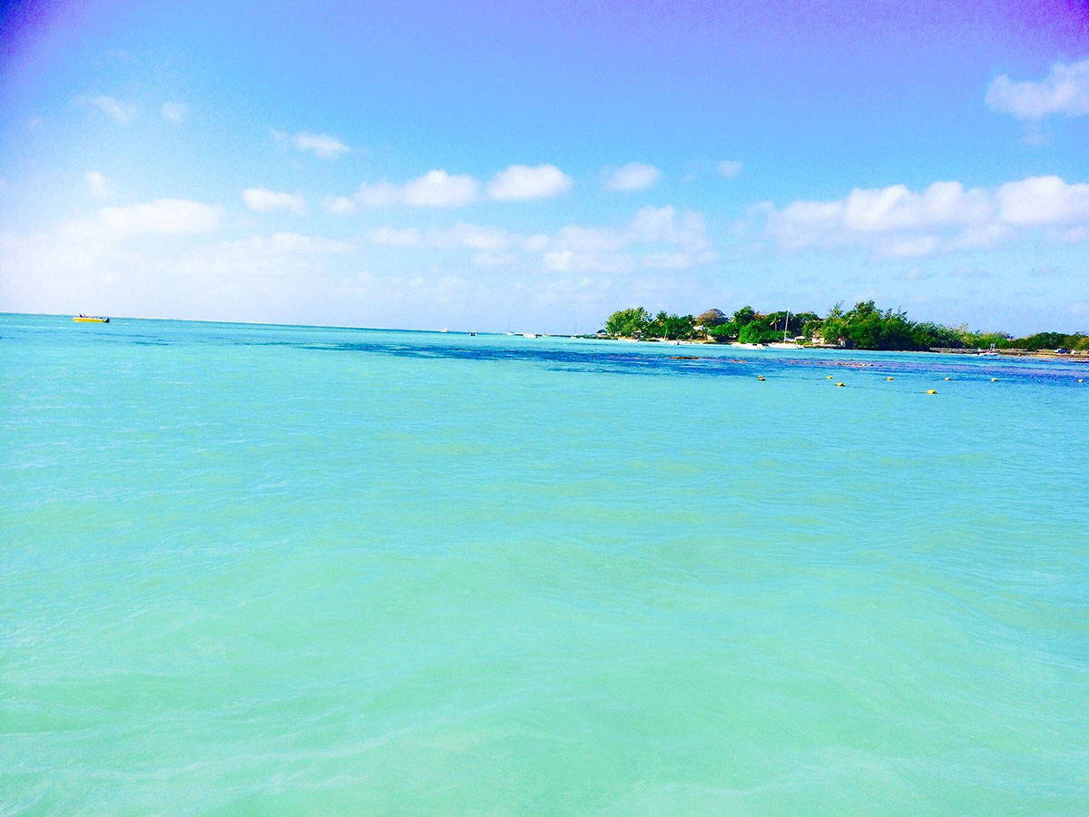 PAGE-Blue-Bay-1